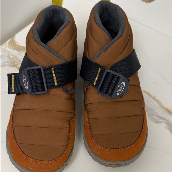 Chaco Tan Quilted Boots with Black Straps - Picture 1 of 7
